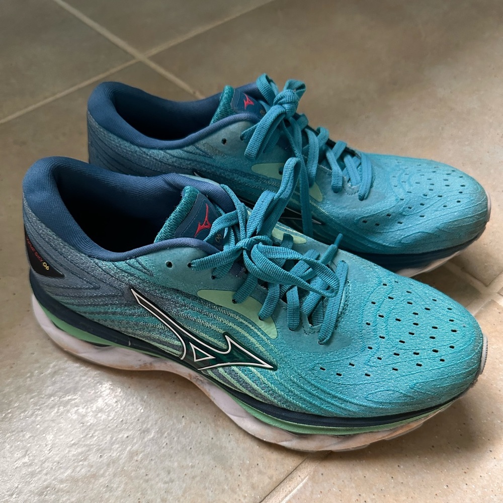 Mizuno wave sky 6 sneakers